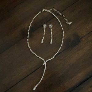 Necklace & earring set